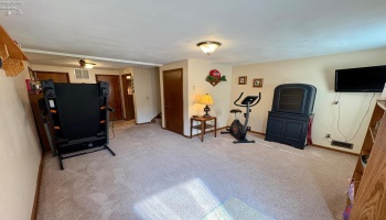 10 Pinewood Drive, Tiffin, 44883, 3 Bedrooms Bedrooms, ,2 BathroomsBathrooms,Residential,For Sale,Pinewood,20252386