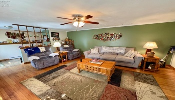 10 Pinewood Drive, Tiffin, 44883, 3 Bedrooms Bedrooms, ,2 BathroomsBathrooms,Residential,For Sale,Pinewood,20252386