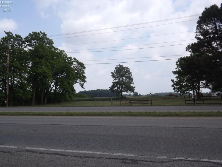 1 McPherson Highway, Clyde, 43410, ,Commercial,For Sale,McPherson,20253146