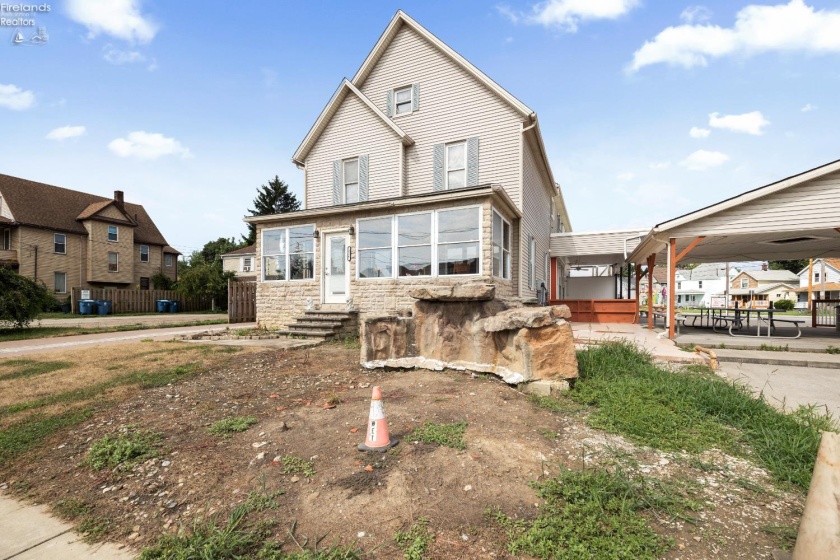 336 Oberlin Avenue, Lorain, 44052, ,Commercial,For Sale,Oberlin,20252985