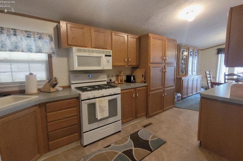 1729 Briarcrest Drive, Port Clinton, 43452, 3 Bedrooms Bedrooms, ,2 BathroomsBathrooms,Residential,For Sale,Briarcrest,20252135