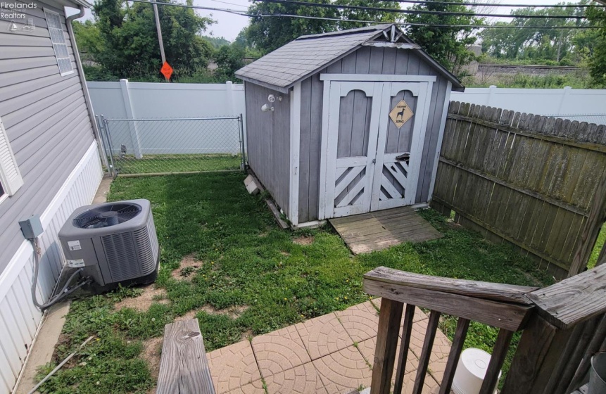 1729 Briarcrest Drive, Port Clinton, 43452, 3 Bedrooms Bedrooms, ,2 BathroomsBathrooms,Residential,For Sale,Briarcrest,20252135