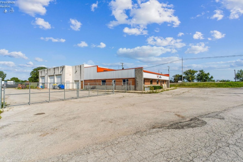 1200 McDougal Street, Fostoria, 44830, ,Commercial,For Sale,McDougal,20253132