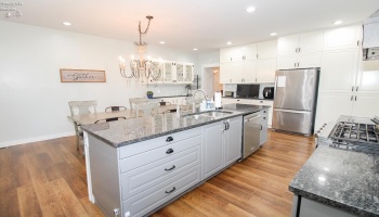206 Southwest Street, Bellevue, 44811, ,Multiple Units,For Sale,Southwest,20252914