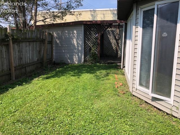 390 E Perry, Tiffin, 44883, ,Multiple Units,For Sale,E Perry,20253276