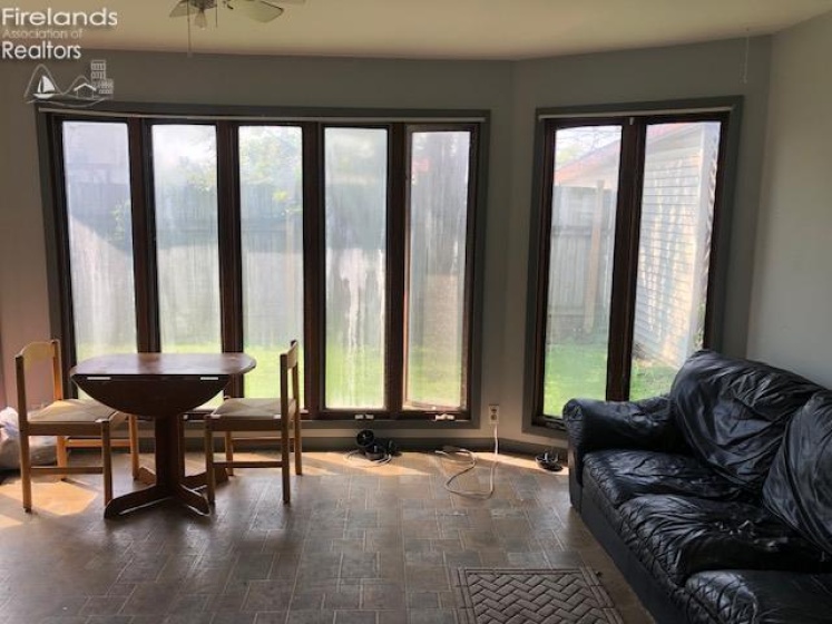 390 E Perry, Tiffin, 44883, ,Multiple Units,For Sale,E Perry,20253276