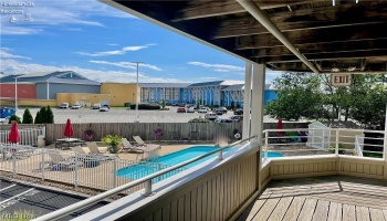 32 Marina Point Drive, Sandusky, 44870, 2 Bedrooms Bedrooms, ,2 BathroomsBathrooms,Residential,For Sale,Marina Point,20252509