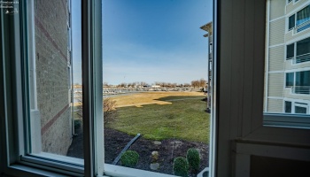 32 Marina Point Drive, Sandusky, 44870, 2 Bedrooms Bedrooms, ,2 BathroomsBathrooms,Residential,For Sale,Marina Point,20252509