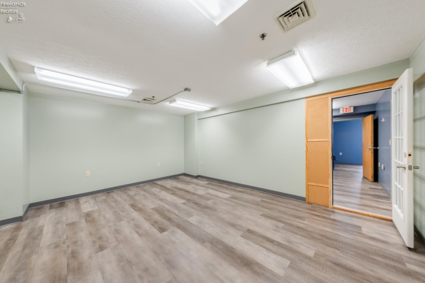 205 Catawba Road, Port Clinton, 43452, ,Commercial For Lease,For Lease,Catawba,20253051
