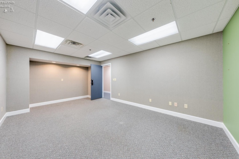 205 Catawba Road, Port Clinton, 43452, ,Commercial For Lease,For Lease,Catawba,20253051