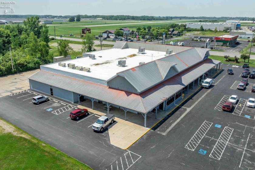 205 Catawba Road, Port Clinton, 43452, ,Commercial For Lease,For Lease,Catawba,20253051