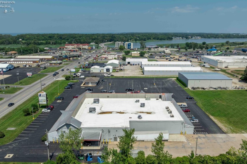 205 Catawba Road, Port Clinton, 43452, ,Commercial For Lease,For Lease,Catawba,20253051