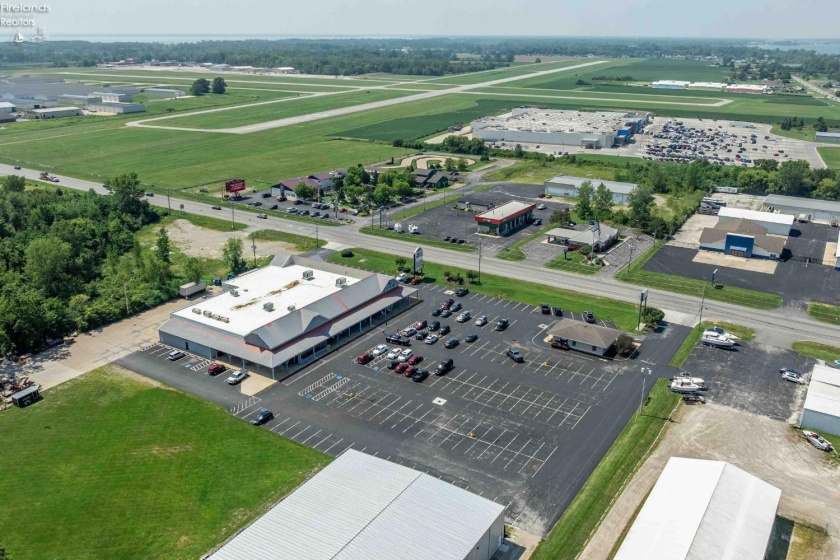 205 Catawba Road, Port Clinton, 43452, ,Commercial For Lease,For Lease,Catawba,20253051