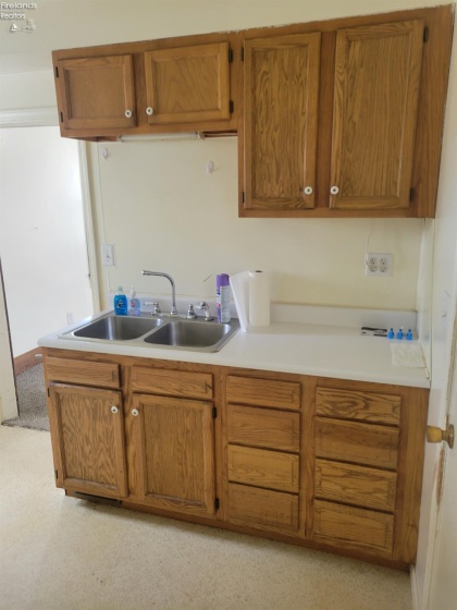 504 Kilbourne Street, Bellevue, 44811, ,Multiple Units,For Sale,Kilbourne,20253336