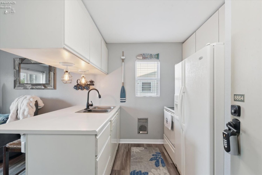 8864 Canada Goose Court, Oak Harbor, 43449, 1 Bedroom Bedrooms, ,1 BathroomBathrooms,Residential For Lease,For Lease,Canada Goose,20253367