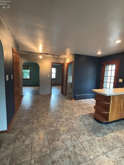 2 Kniffin Street, Greenwich, 44837, 2 Bedrooms Bedrooms, ,2 BathroomsBathrooms,Residential For Lease,For Lease,Kniffin,20253435