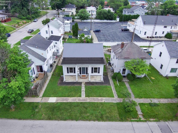 414 Hayes Avenue, Fremont, 43420, 3 Bedrooms Bedrooms, ,1 BathroomBathrooms,Residential,For Sale,Hayes,20252123