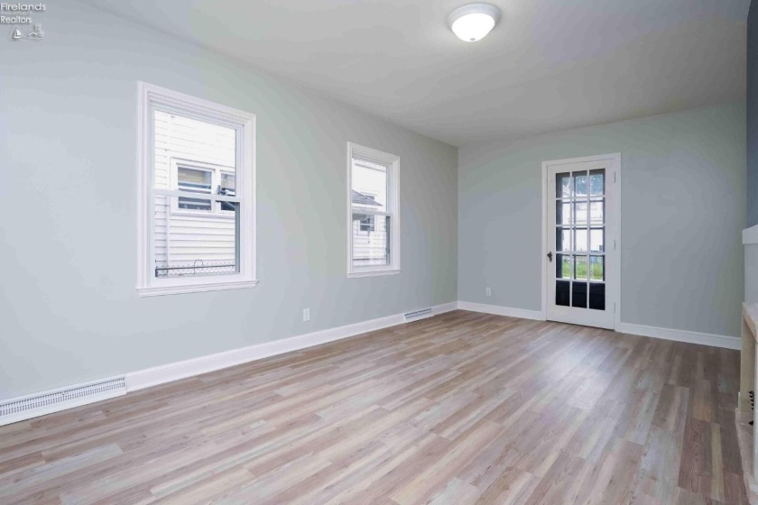 414 Hayes Avenue, Fremont, 43420, 3 Bedrooms Bedrooms, ,1 BathroomBathrooms,Residential,For Sale,Hayes,20252123