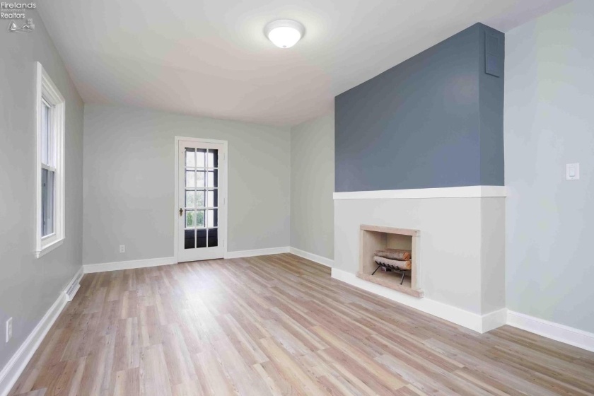414 Hayes Avenue, Fremont, 43420, 3 Bedrooms Bedrooms, ,1 BathroomBathrooms,Residential,For Sale,Hayes,20252123