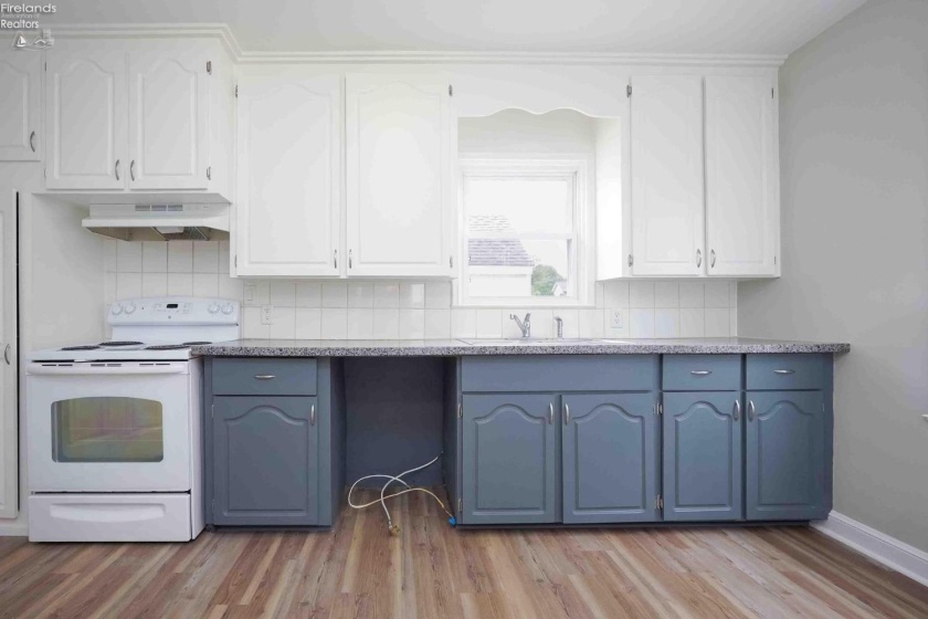 414 Hayes Avenue, Fremont, 43420, 3 Bedrooms Bedrooms, ,1 BathroomBathrooms,Residential,For Sale,Hayes,20252123
