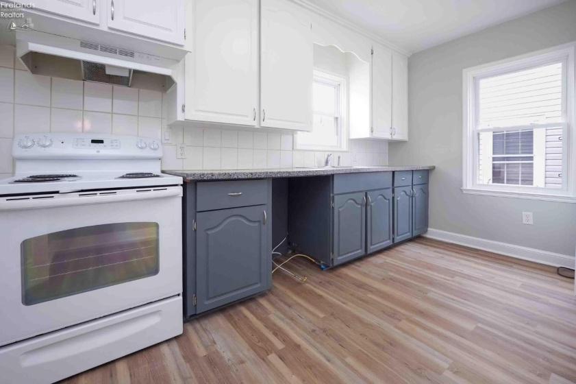 414 Hayes Avenue, Fremont, 43420, 3 Bedrooms Bedrooms, ,1 BathroomBathrooms,Residential,For Sale,Hayes,20252123