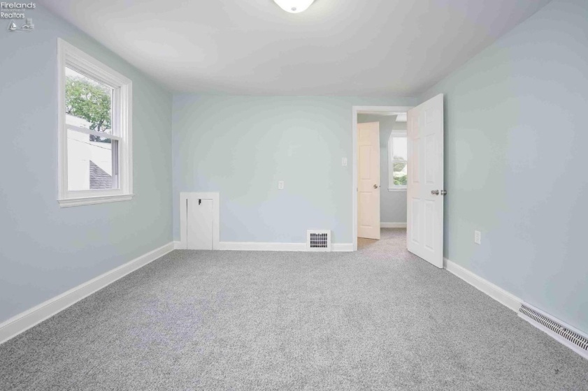 414 Hayes Avenue, Fremont, 43420, 3 Bedrooms Bedrooms, ,1 BathroomBathrooms,Residential,For Sale,Hayes,20252123