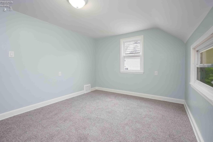 414 Hayes Avenue, Fremont, 43420, 3 Bedrooms Bedrooms, ,1 BathroomBathrooms,Residential,For Sale,Hayes,20252123