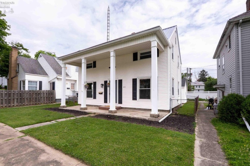 414 Hayes Avenue, Fremont, 43420, 3 Bedrooms Bedrooms, ,1 BathroomBathrooms,Residential,For Sale,Hayes,20252123