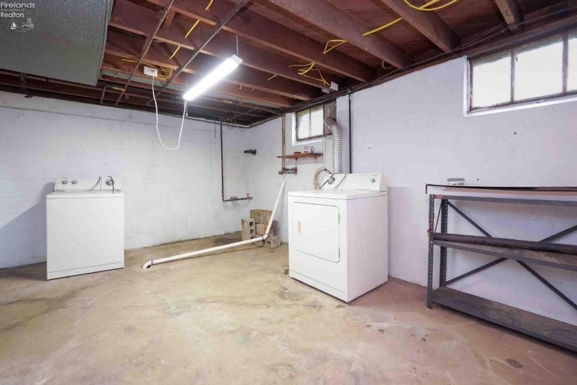414 Hayes Avenue, Fremont, 43420, 3 Bedrooms Bedrooms, ,1 BathroomBathrooms,Residential,For Sale,Hayes,20252123