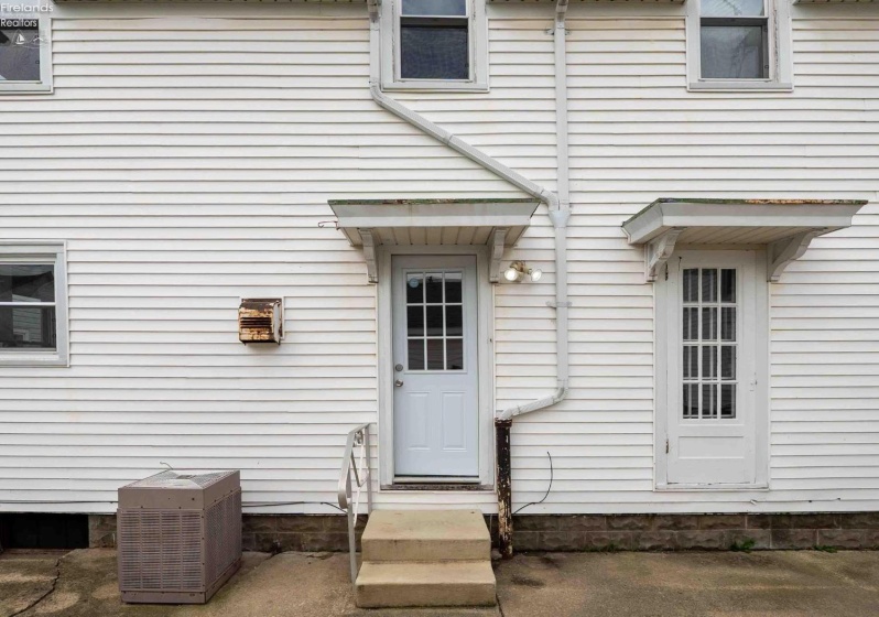 414 Hayes Avenue, Fremont, 43420, 3 Bedrooms Bedrooms, ,1 BathroomBathrooms,Residential,For Sale,Hayes,20252123