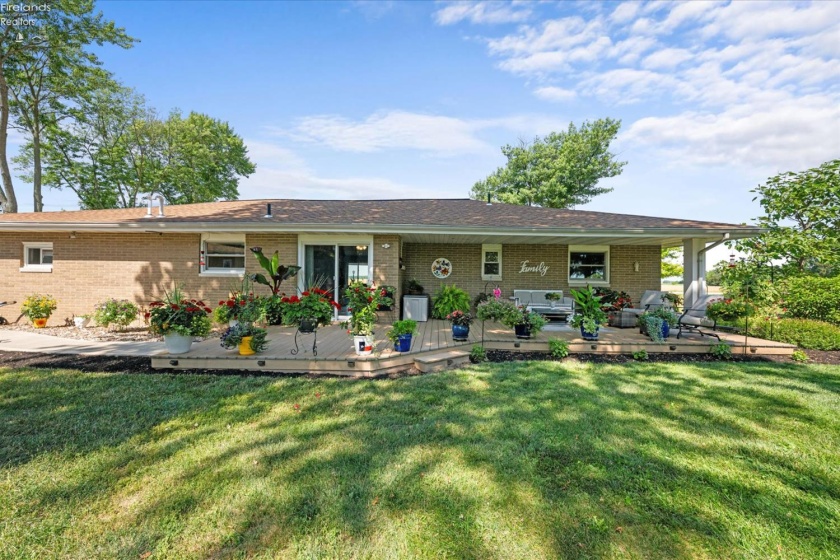 699 Toussaint South Road, Oak Harbor, 43449, 3 Bedrooms Bedrooms, ,2 BathroomsBathrooms,Residential,For Sale,Toussaint South,20252405