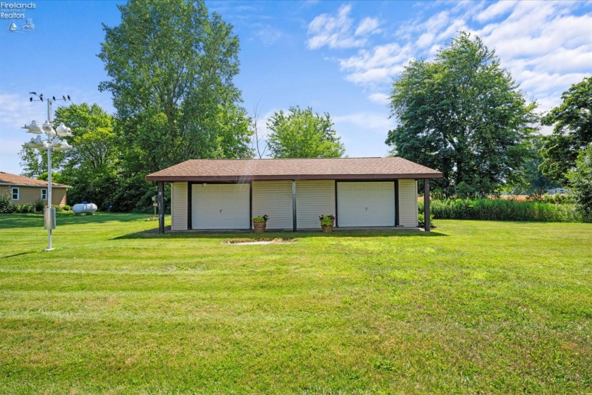 699 Toussaint South Road, Oak Harbor, 43449, 3 Bedrooms Bedrooms, ,2 BathroomsBathrooms,Residential,For Sale,Toussaint South,20252405