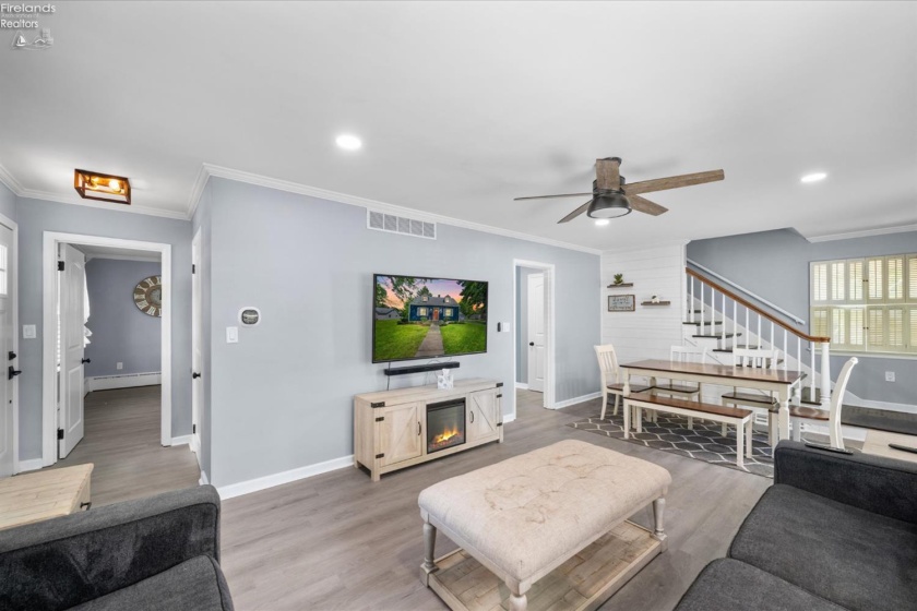 317 pine, Woodville, 43469, 3 Bedrooms Bedrooms, ,2 BathroomsBathrooms,Residential,For Sale,pine,20252440