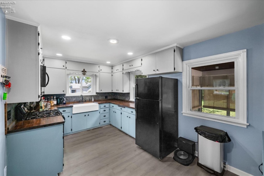 317 pine, Woodville, 43469, 3 Bedrooms Bedrooms, ,2 BathroomsBathrooms,Residential,For Sale,pine,20252440