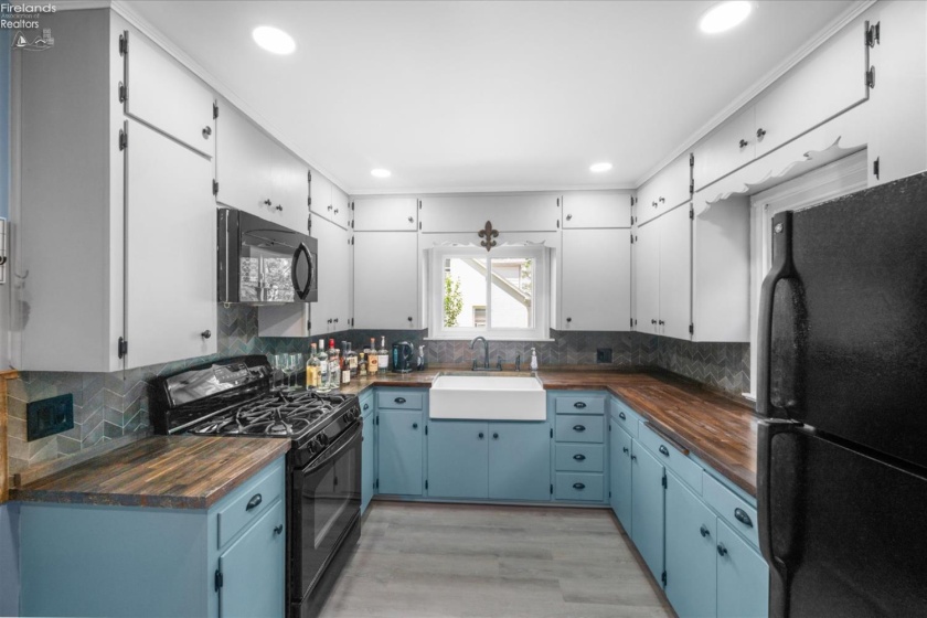 317 pine, Woodville, 43469, 3 Bedrooms Bedrooms, ,2 BathroomsBathrooms,Residential,For Sale,pine,20252440