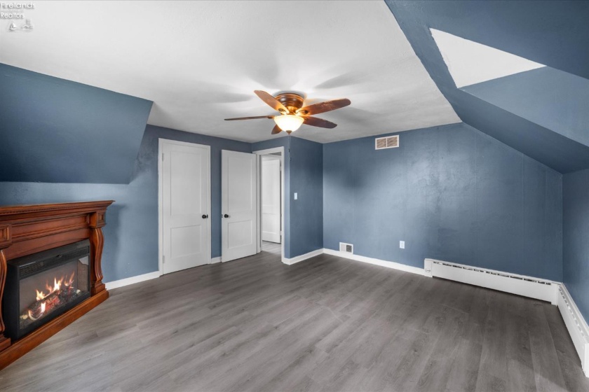 317 pine, Woodville, 43469, 3 Bedrooms Bedrooms, ,2 BathroomsBathrooms,Residential,For Sale,pine,20252440