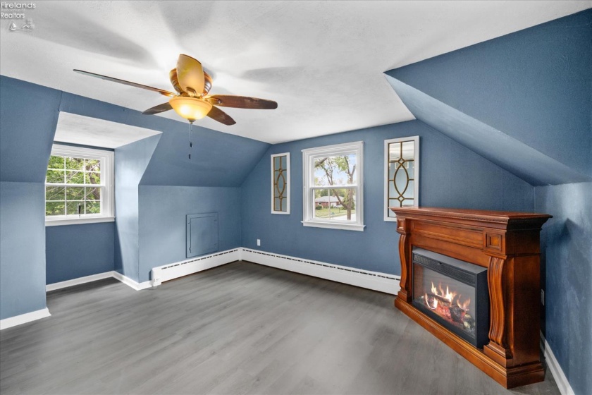 317 pine, Woodville, 43469, 3 Bedrooms Bedrooms, ,2 BathroomsBathrooms,Residential,For Sale,pine,20252440