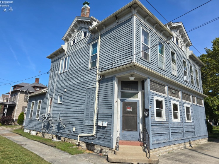 1427 Campbell Street, Sandusky, 44870, ,Multiple Units,For Sale,Campbell,20253570