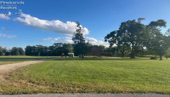 10148 Elmore Eastern Road, Oak Harbor, 43449, ,Land,For Sale,Elmore Eastern,20253560