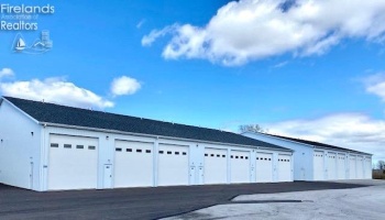 3720 Clean St, Port Clinton, 43452, ,Commercial,For Sale,Clean St,20253593