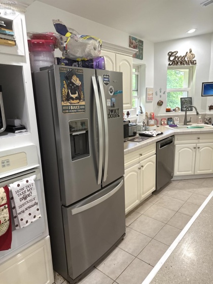 305 Tenth Street, Sycamore, 44882, 5 Bedrooms Bedrooms, ,5 BathroomsBathrooms,Residential For Lease,For Lease,Tenth,20253703