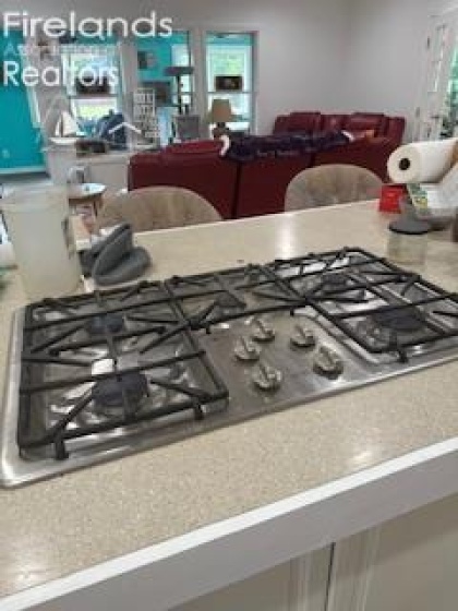 305 Tenth Street, Sycamore, 44882, 5 Bedrooms Bedrooms, ,5 BathroomsBathrooms,Residential For Lease,For Lease,Tenth,20253703