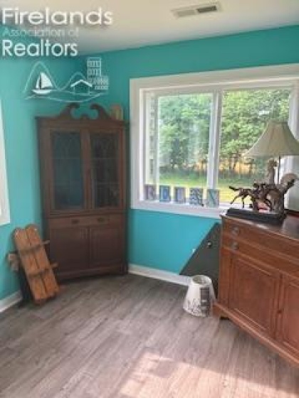 305 Tenth Street, Sycamore, 44882, 5 Bedrooms Bedrooms, ,5 BathroomsBathrooms,Residential For Lease,For Lease,Tenth,20253703