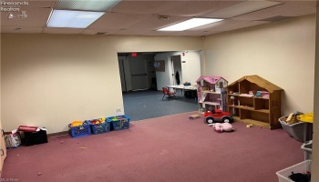 4940 Oberlin Avenue, Lorain, 44053, ,Commercial,For Sale,Oberlin,20253753