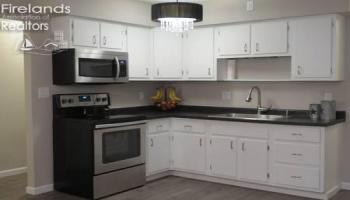 3018 Hull Road, Huron, 44839, 3 Bedrooms Bedrooms, ,2 BathroomsBathrooms,Residential For Lease,For Lease,Hull,20253818