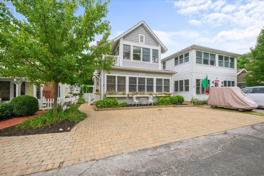 163 Vine Avenue, Lakeside, 43440, 4 Bedrooms Bedrooms, ,2 BathroomsBathrooms,Residential,For Sale,Vine,20252687