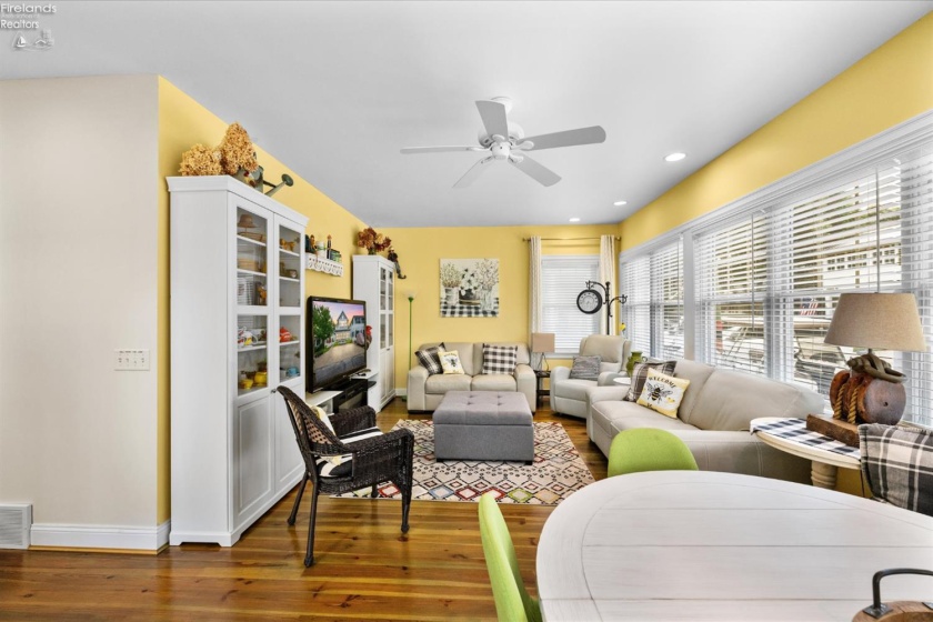 163 Vine Avenue, Lakeside, 43440, 4 Bedrooms Bedrooms, ,2 BathroomsBathrooms,Residential,For Sale,Vine,20252687