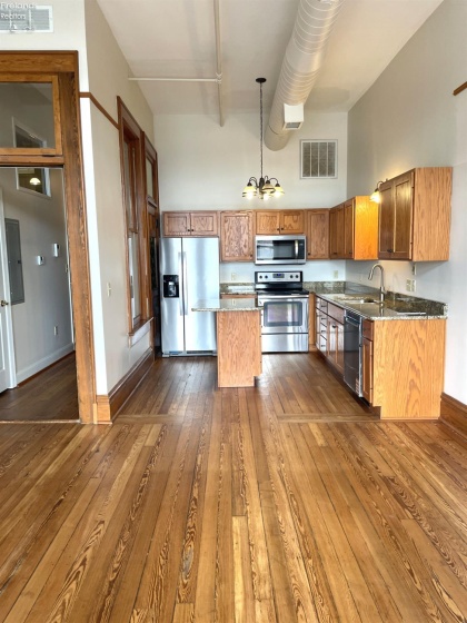323 Main, Findlay, 45840, 2 Bedrooms Bedrooms, ,2 BathroomsBathrooms,Residential For Lease,For Lease,Main,20253969