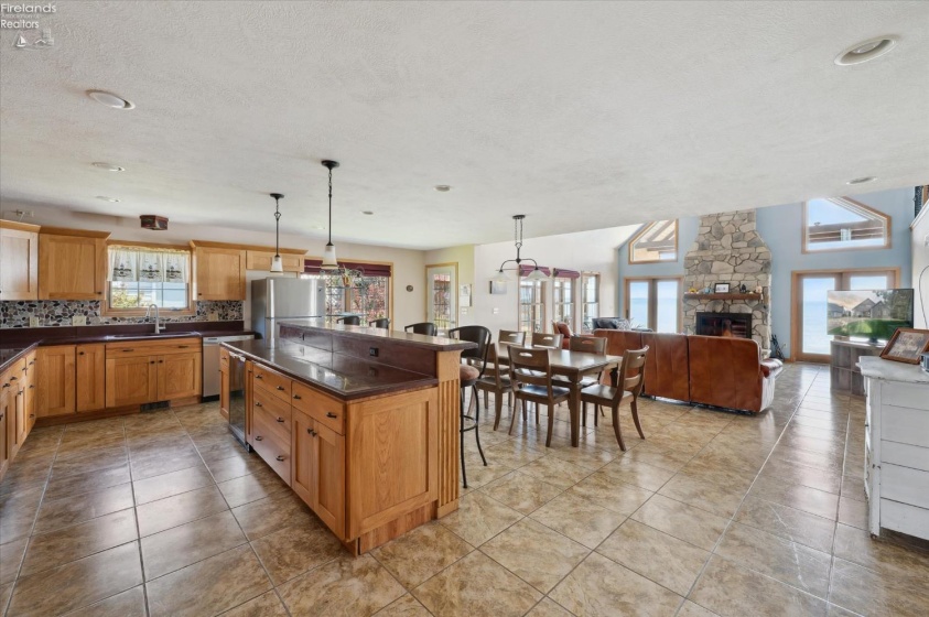 1722 Airline, Put-In-Bay, 43456, 5 Bedrooms Bedrooms, ,3 BathroomsBathrooms,Residential,For Sale,Airline,20252786