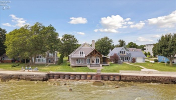 1722 Airline, Put-In-Bay, 43456, 5 Bedrooms Bedrooms, ,3 BathroomsBathrooms,Residential,For Sale,Airline,20252786